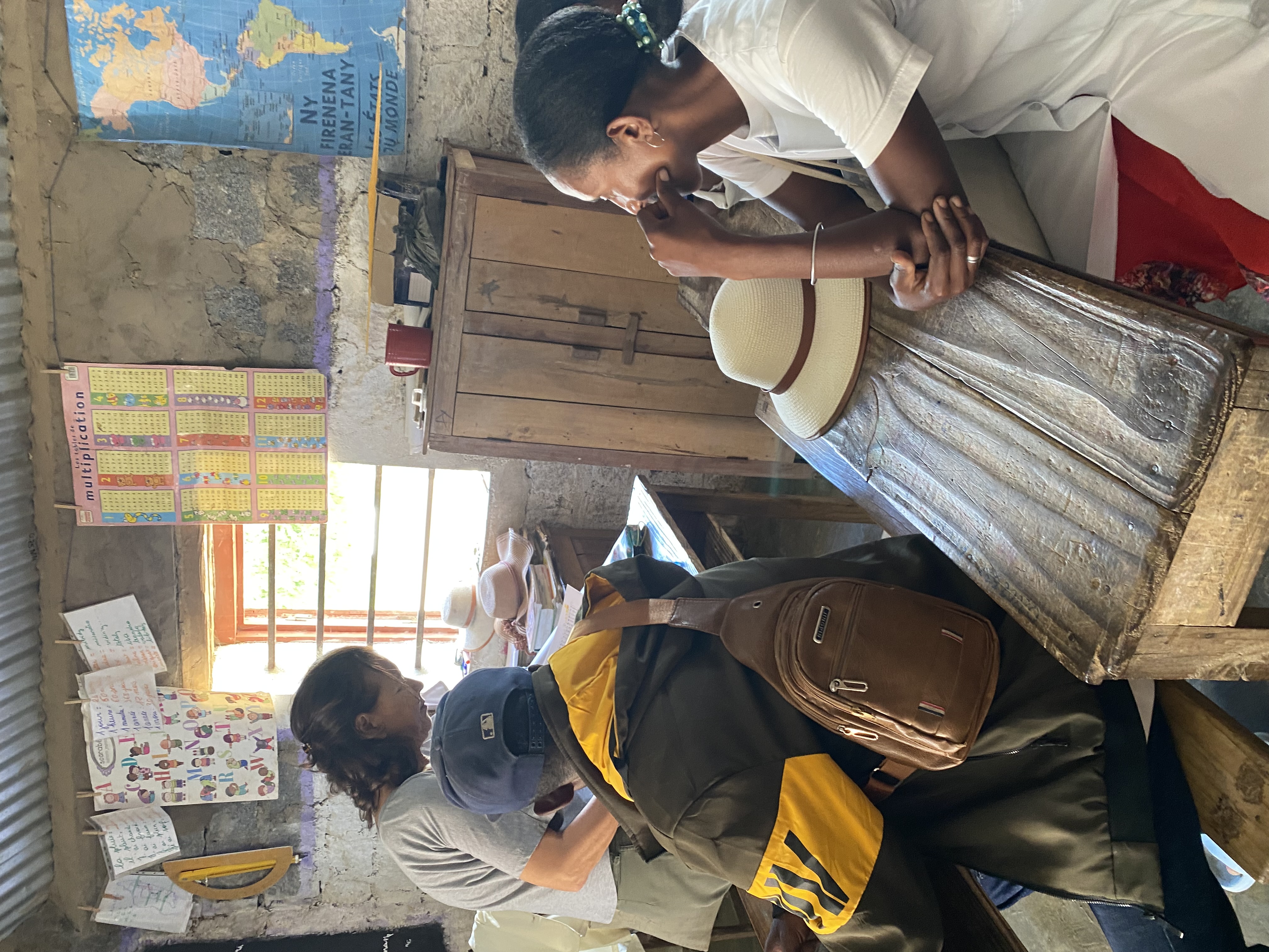 Réunion avec les instituteurs